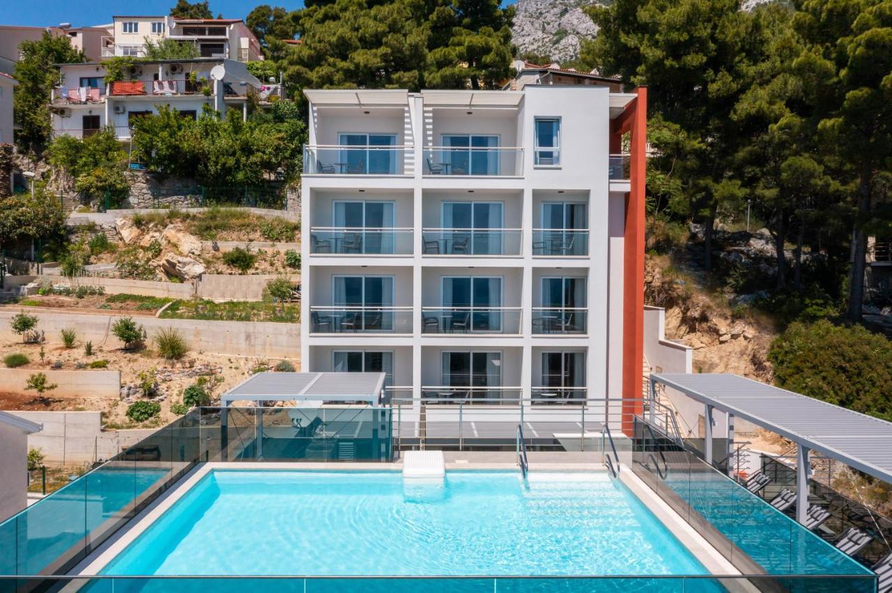 Noemia 4* Baska Voda