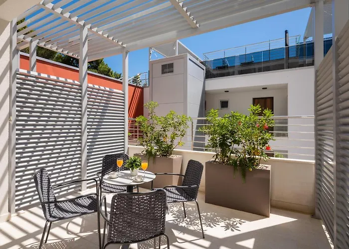 Noemia Apartments